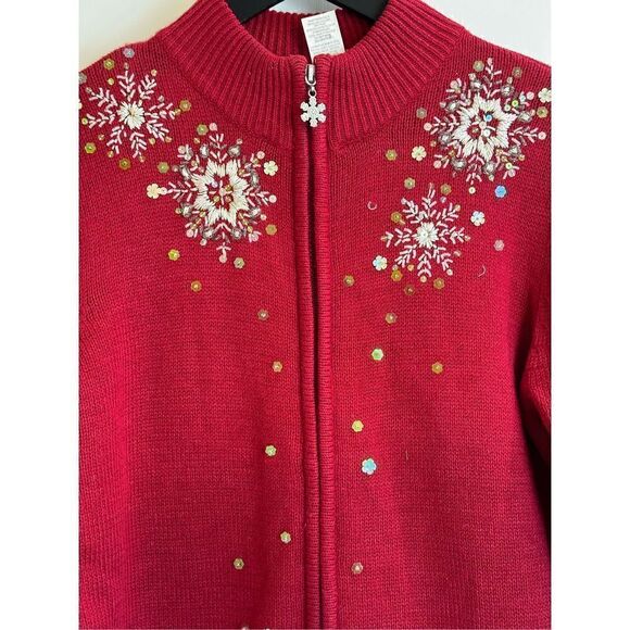 Red zip up sweater with snowflakes Size M - Picture 3 of 5